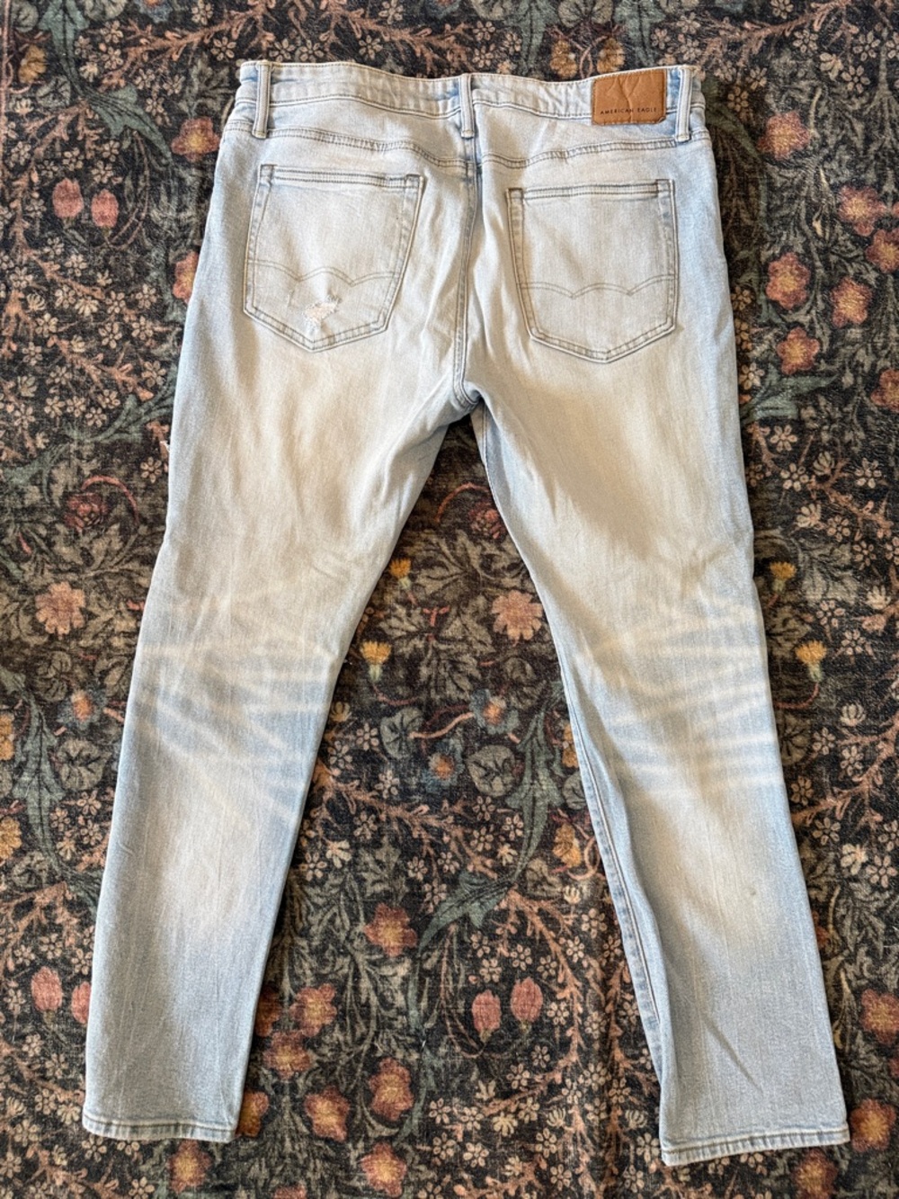 American Eagle Outfitters Light Blue Distressed Skinny Jeans - Picture 4 of 5
